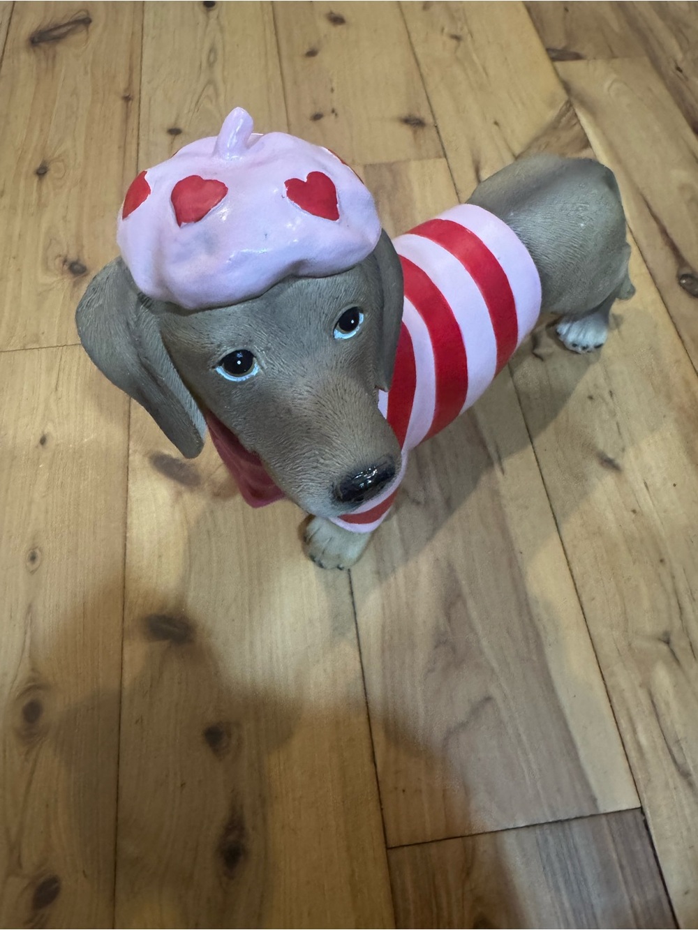 Pink & Red Heart  Figurine - Decorative Pet Statue